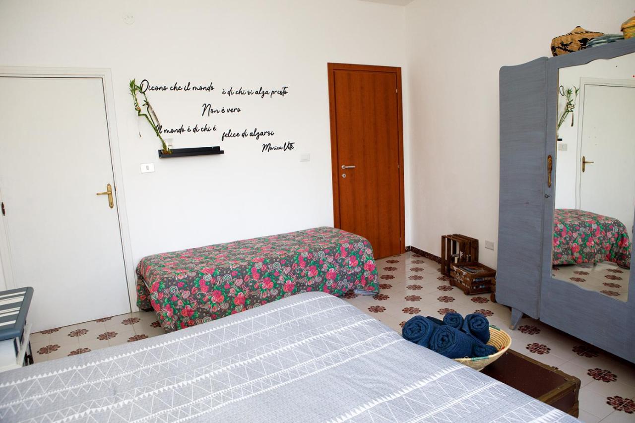オルゴーゾロ Santu Bustianu Bed & Breakfast エクステリア 写真